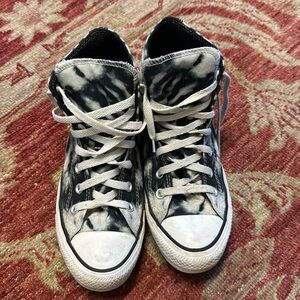 Converse High Tops Tie Dye Size 7.5